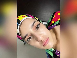 Arab Muslim Girl Nearby Hijab Fucks Her Anus Nearby Extra Long Horseshit