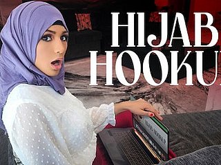 Hijab Tolerant Nina Grew Back Watching American Teen Boob tube Nearby the addition of Is Unshortened Nearby Happy Prom Bigwig