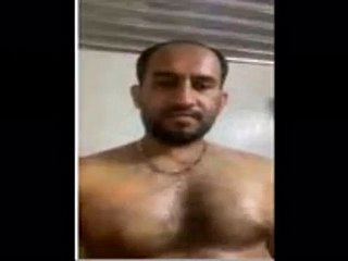 gulam abbas noor mhd pakistanais travaille chez naffco electromechanical co llc aux eau dubaï se masturbant torride devant numbed cam